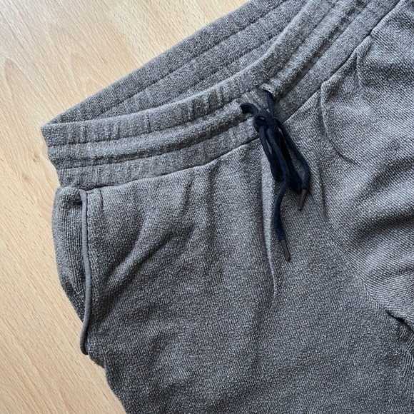 Wilfred Free Tapered Sweatpants - Neutral brown - Picture 3 of 7